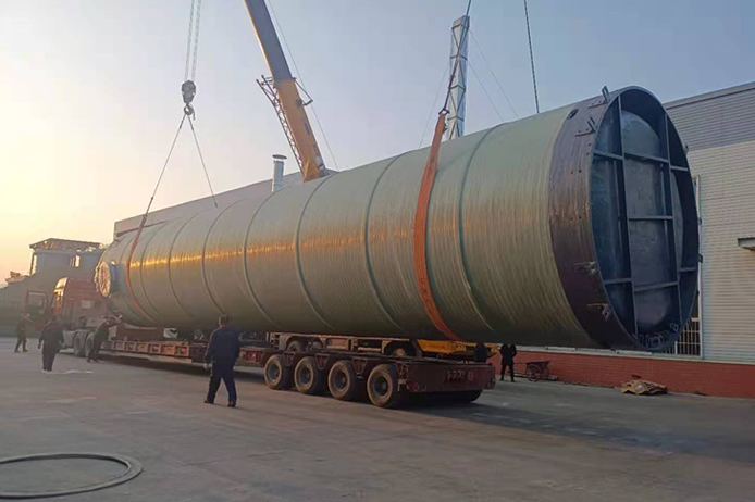 3.8*17m large-scale fiberglass integrated prefabricated pump station is used in municipal engineering loading and delivery site!